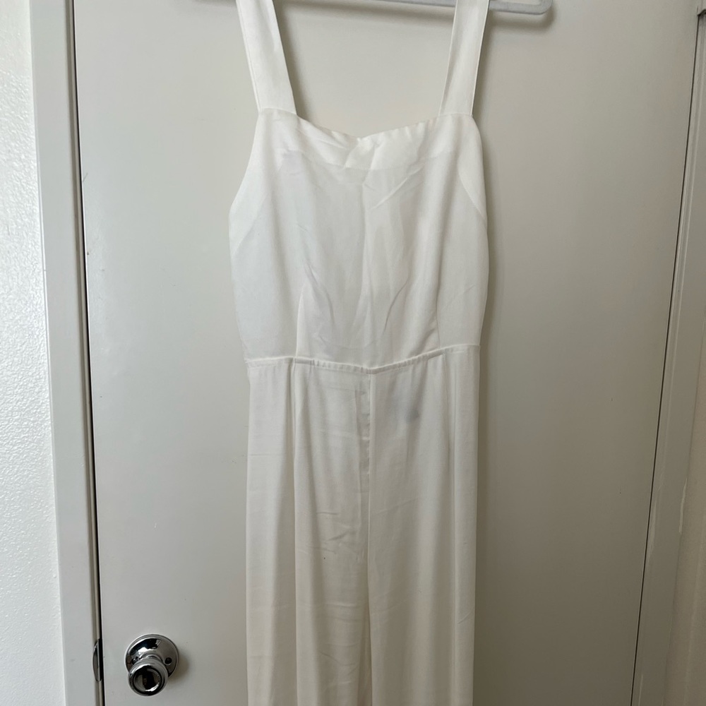 white jumpsuit 🤍